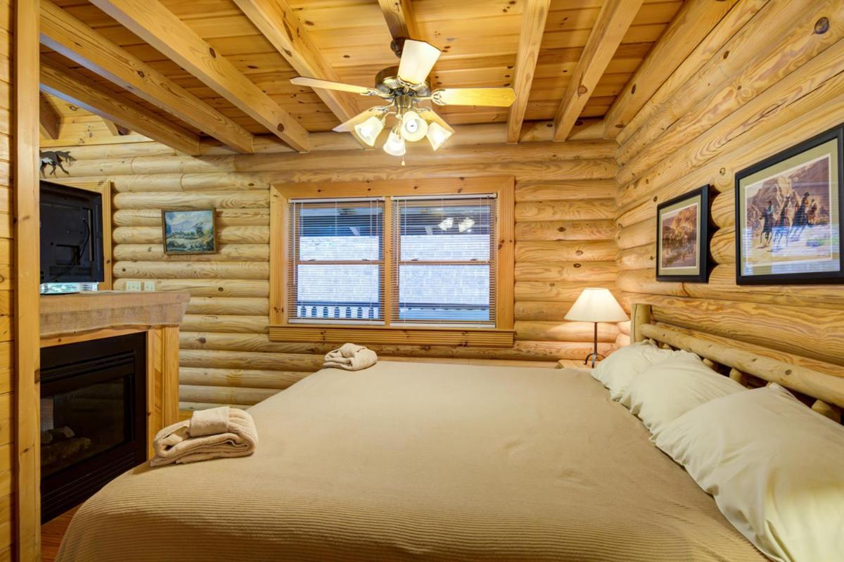 Villa Bear Naked Pigeon Forge Exterior foto