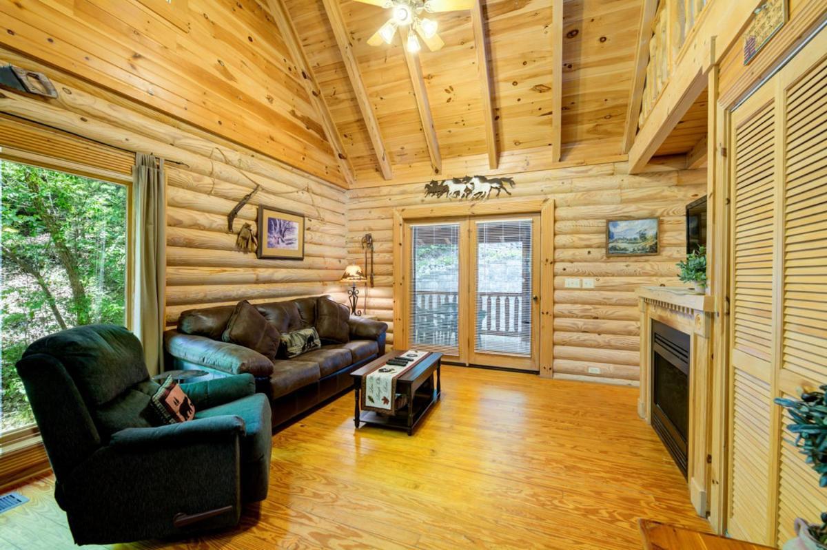 Villa Bear Naked Pigeon Forge Habitación foto